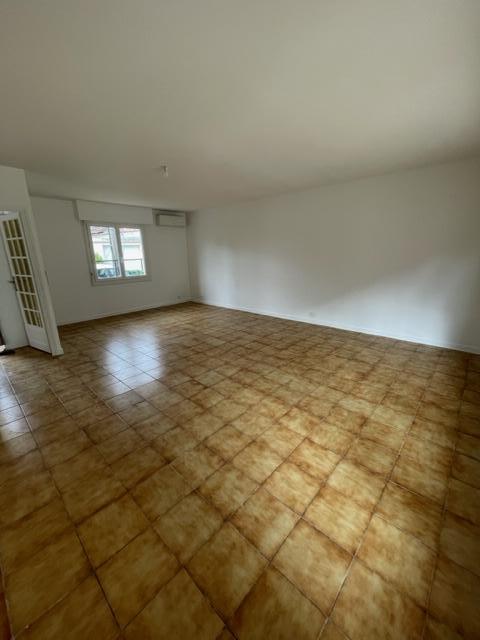 location maison à CENON - 1 150 C.C. / mois